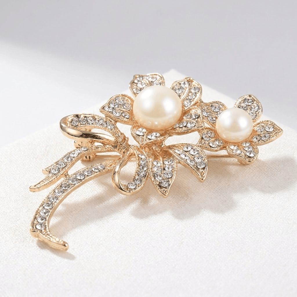 Goldener Blumenanstecker