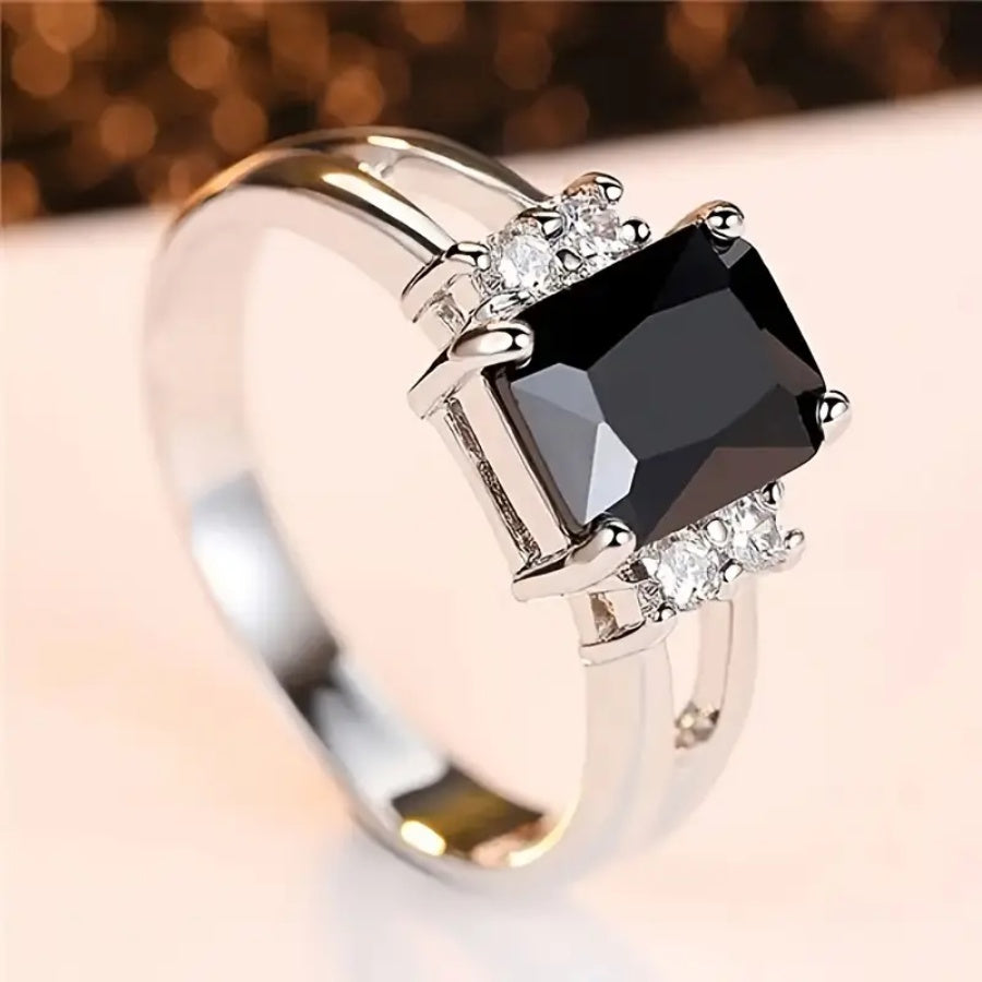Eleganter schwarzer Zirkonia Silberring