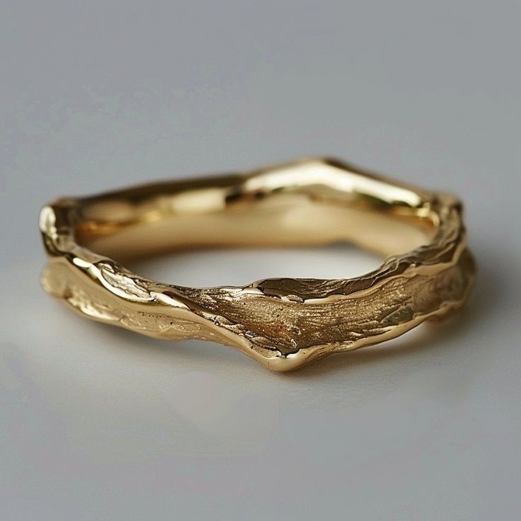 Charm - Geschmiedeter Goldring