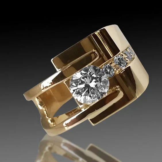 Charm - Vintage Goldring