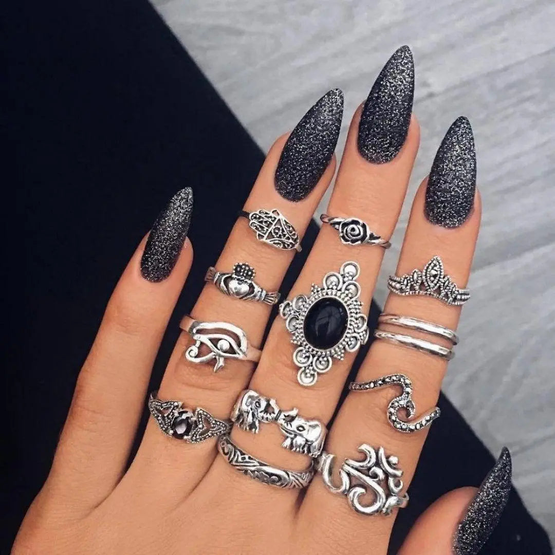 Einzigartiges Set mit 8 bis 12 Ringen