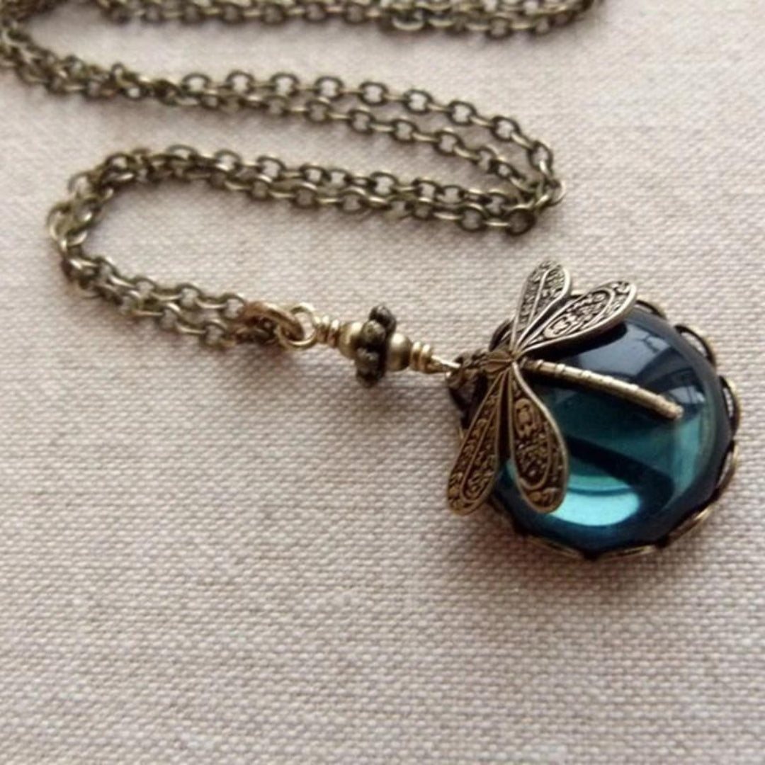Schöne Vintage Libellen-Halskette mit Bonus-Ohrringen – Zeitlich begrenztes Angebot