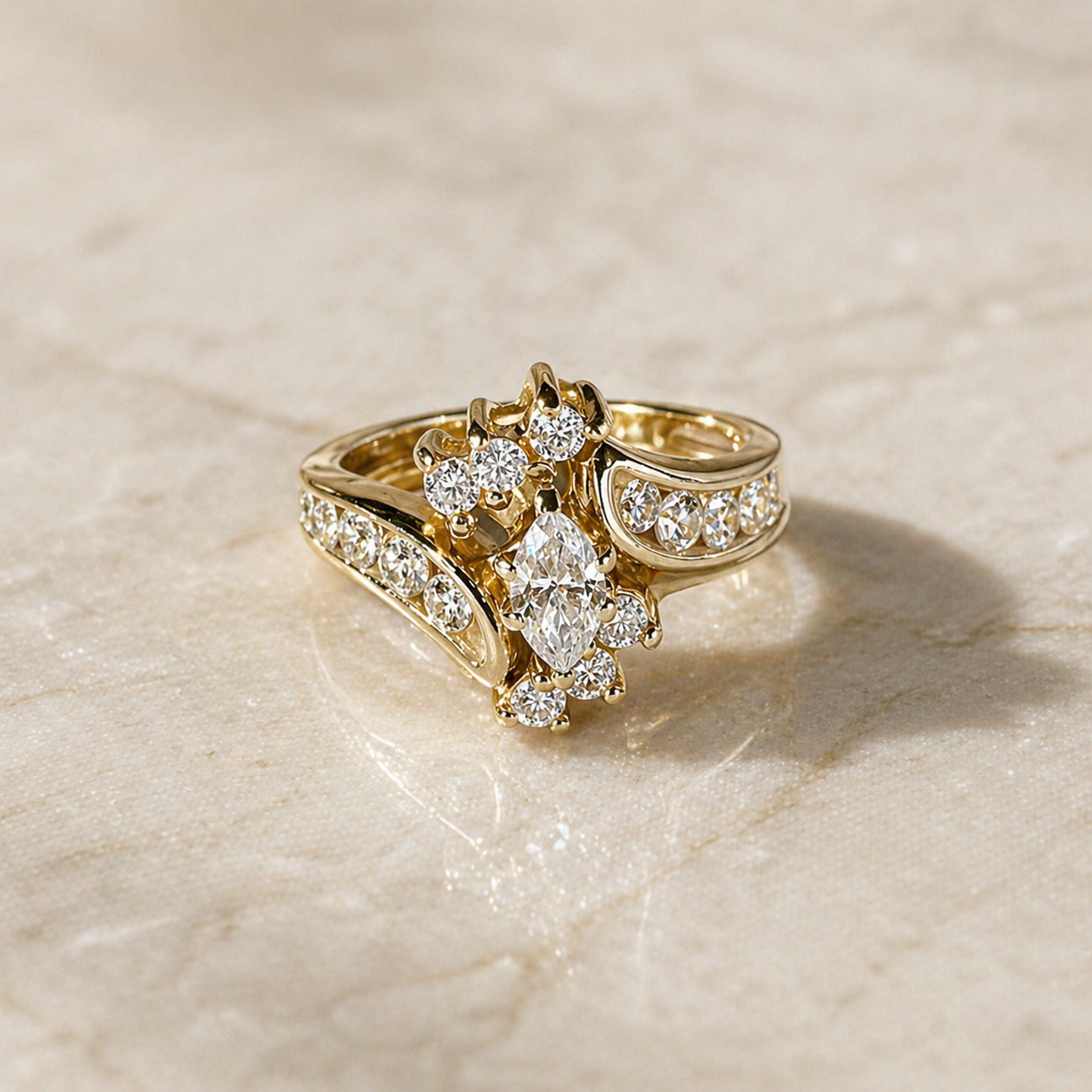 Zeitloser Vintage Gold Zirkonia Ring