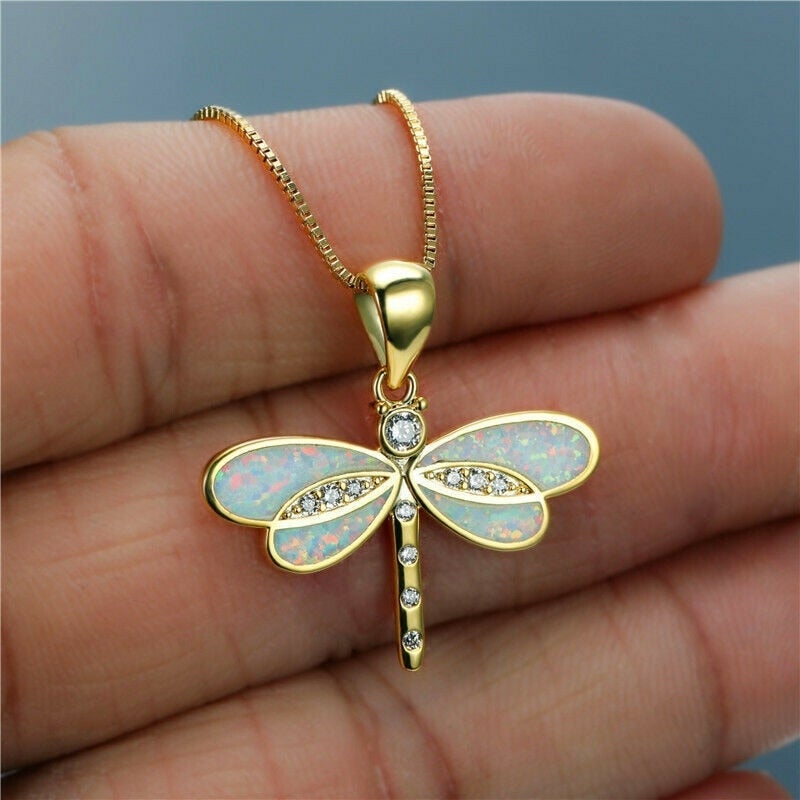 Eleganter Gold-Blauer Opal-Libellen-Anhänger-Halskette