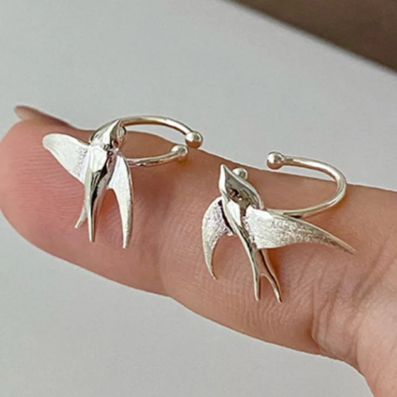 Schöne Silber Schwalbe Vogel Clip-On Ohrringe