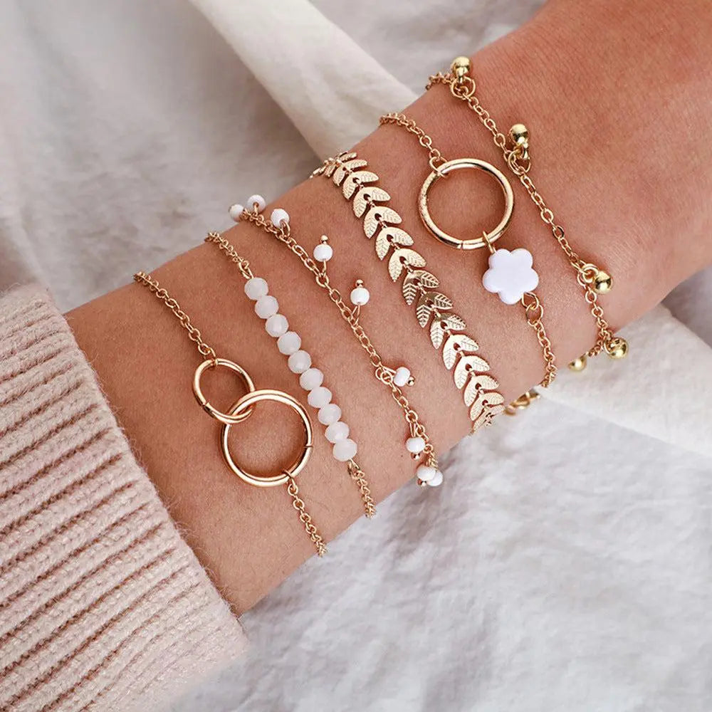 Charmantes Gold Boho Armband-Set