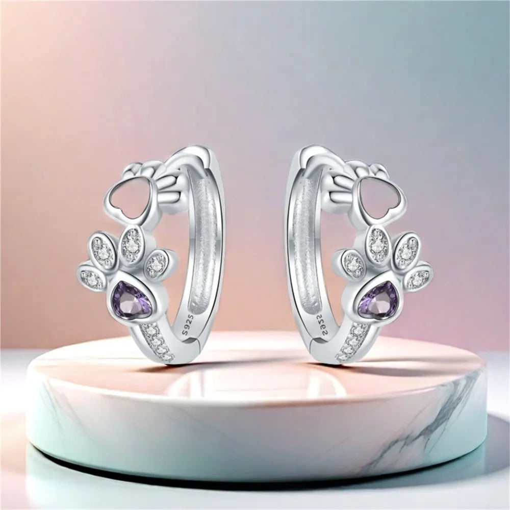 Paw Huggie Ohrringe aus 925 Sterling Silber – Mit Zirkonia und Herzstein