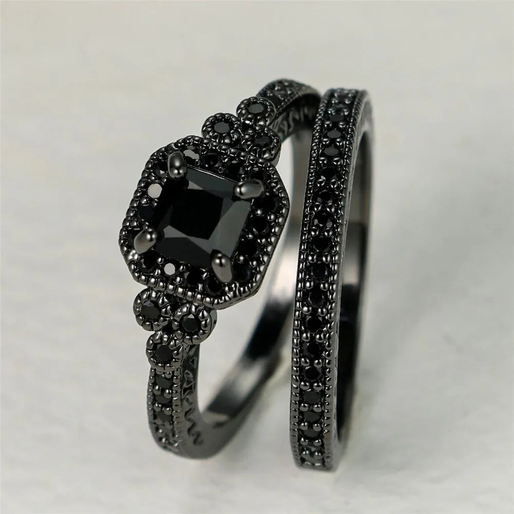 Eleganter Onyx-Zirkon-Ehering
