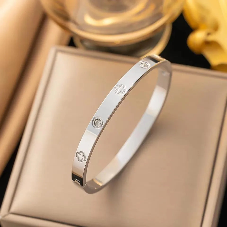 Elegante Kristallarmbänder