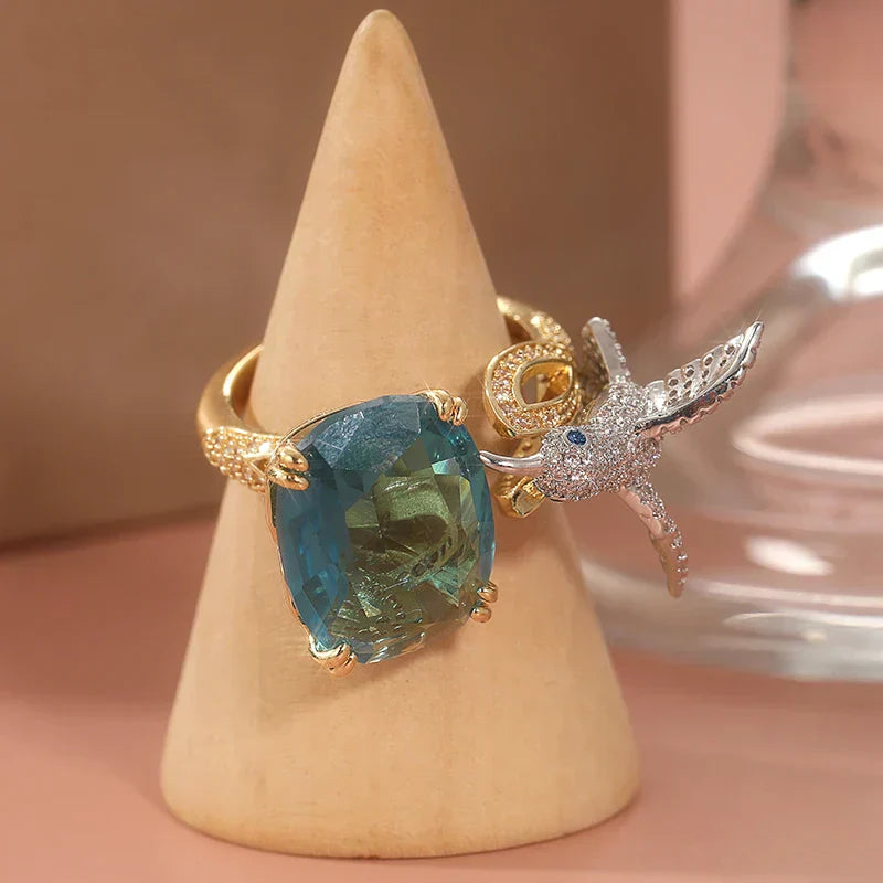 Verstellbarer Hummingbird-Ring in Aquamarinfarbe – 14K vergoldet