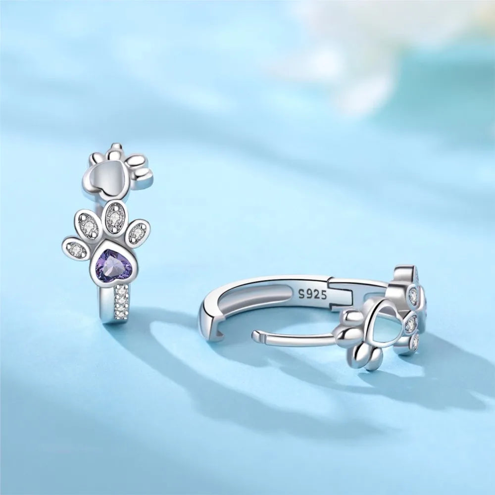 Paw Huggie Ohrringe aus 925 Sterling Silber – Mit Zirkonia und Herzstein