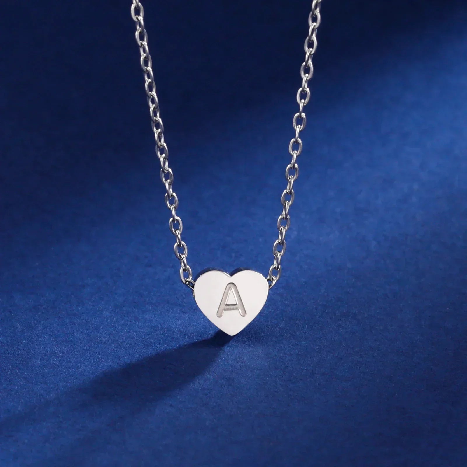 Zeitloses Herz Initial Choker Halskette