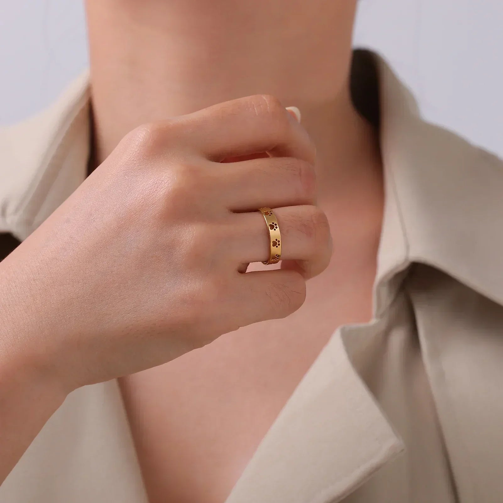 Goldfarbener Pfotenabdruckring – Edelstahl