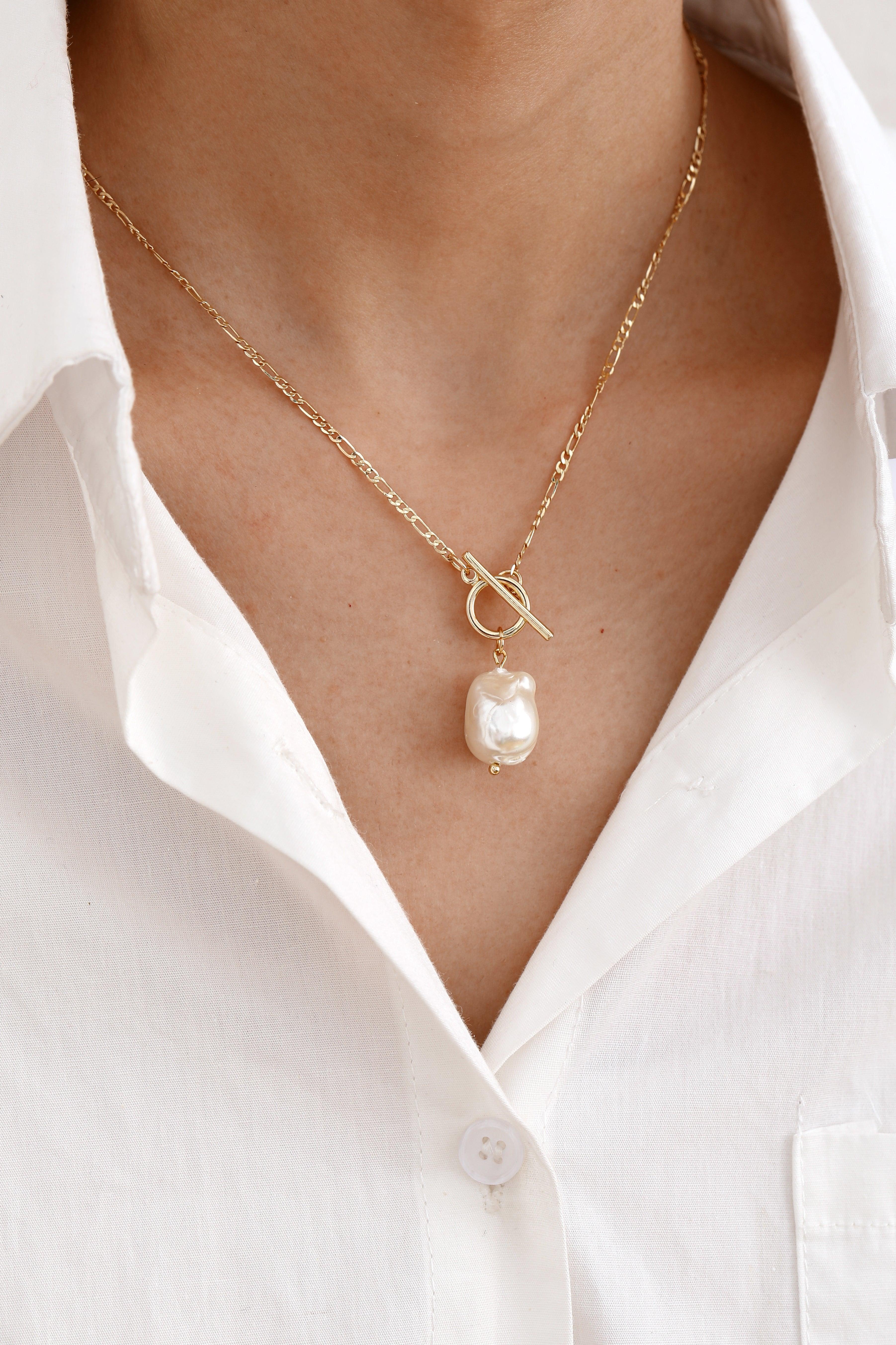 Elegante Goldene Perlenkette