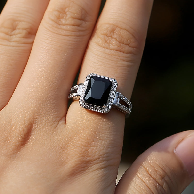 Eleganter Onyx-Zirkonia Statement-Ring
