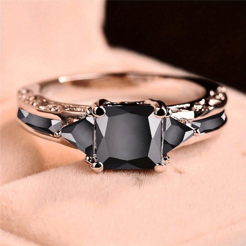 Eleganter synthetischer Zirkon-Ewigkeit-Ring