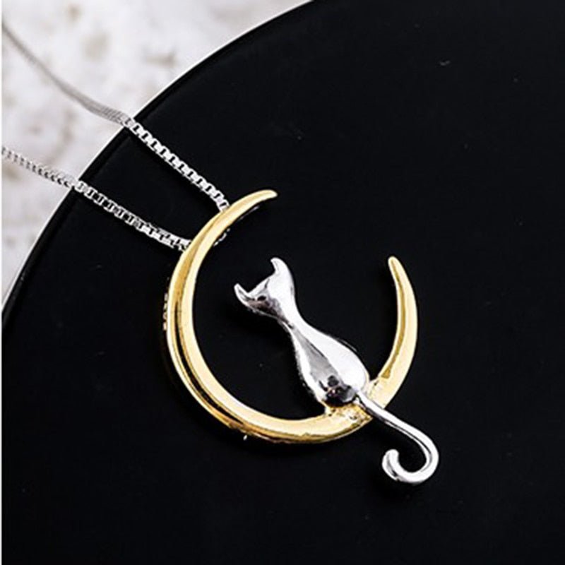 Elegante Katzenhalskette mit Halbmond und Katze