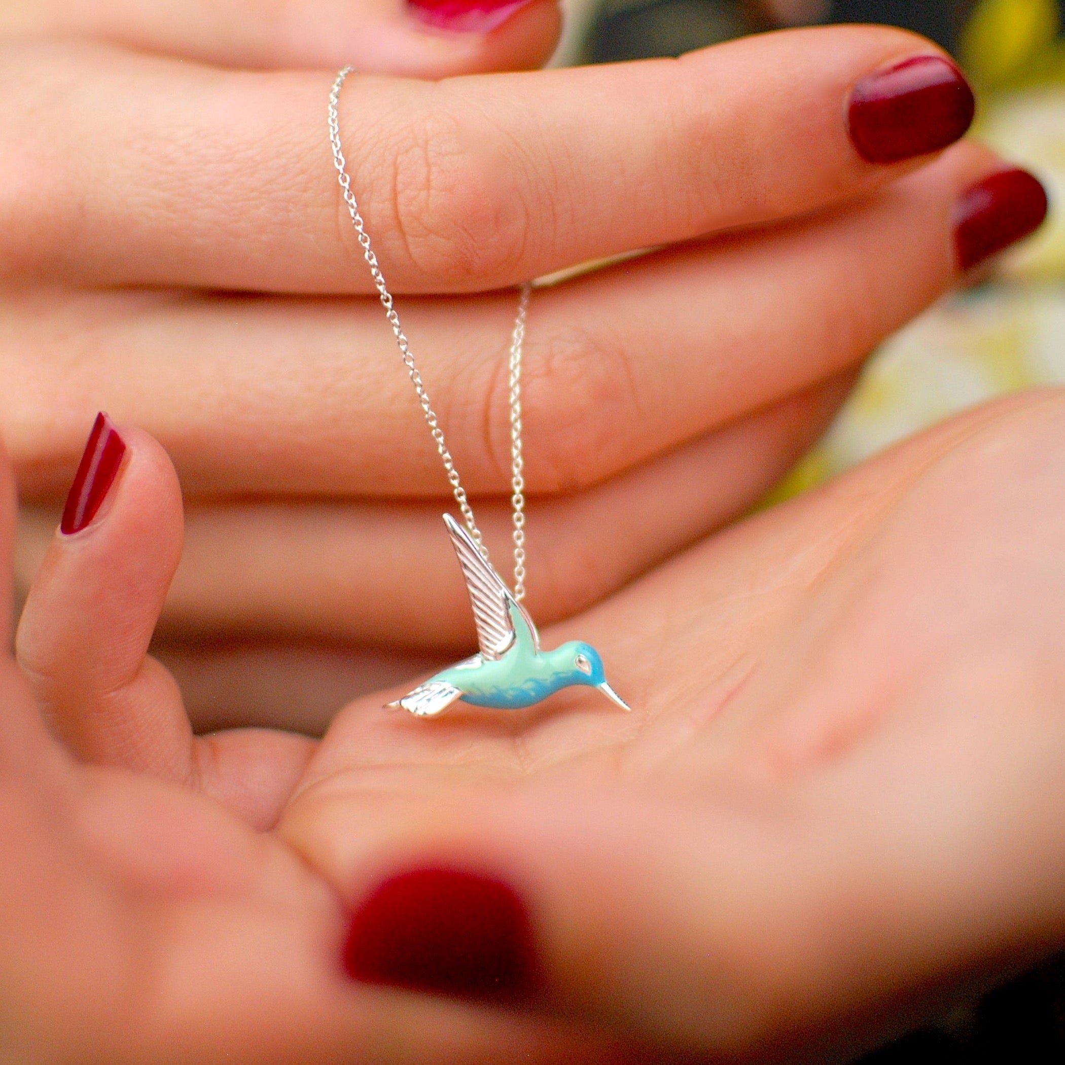 Halskette mit Kolibri aus Sterling Silber und Emaille