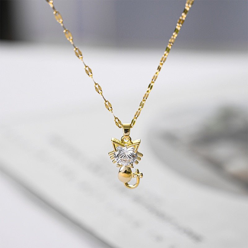 Goldplattierte Katzenhalskette mit Zirkon