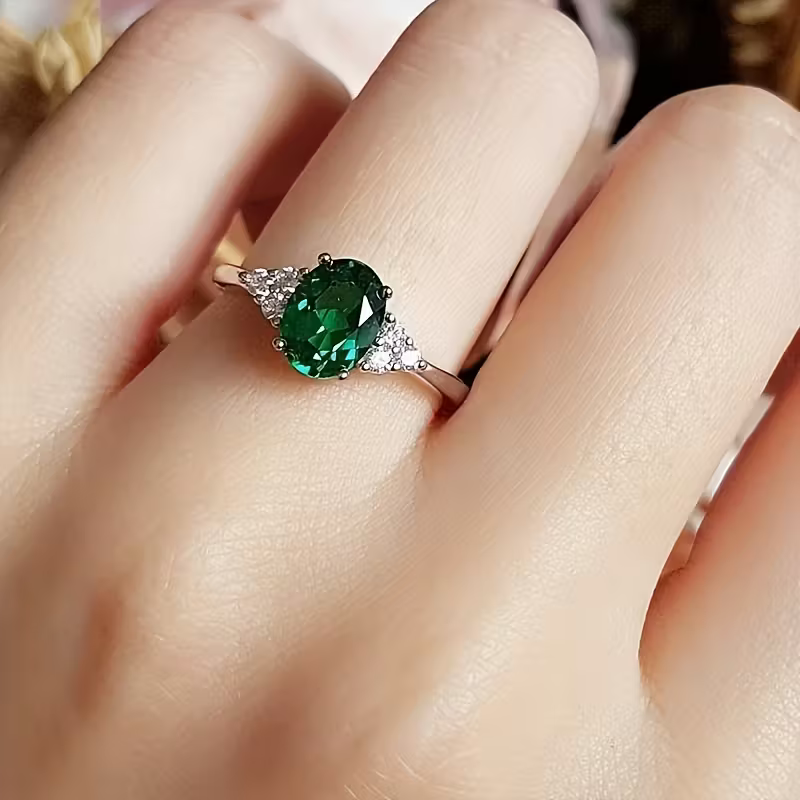 Eleganter Smaragd-Zirkonia Versprechensring