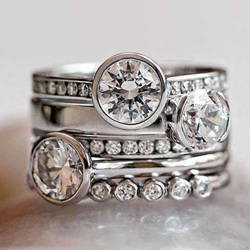Eleganter Silber- und Kristall-Lagenring