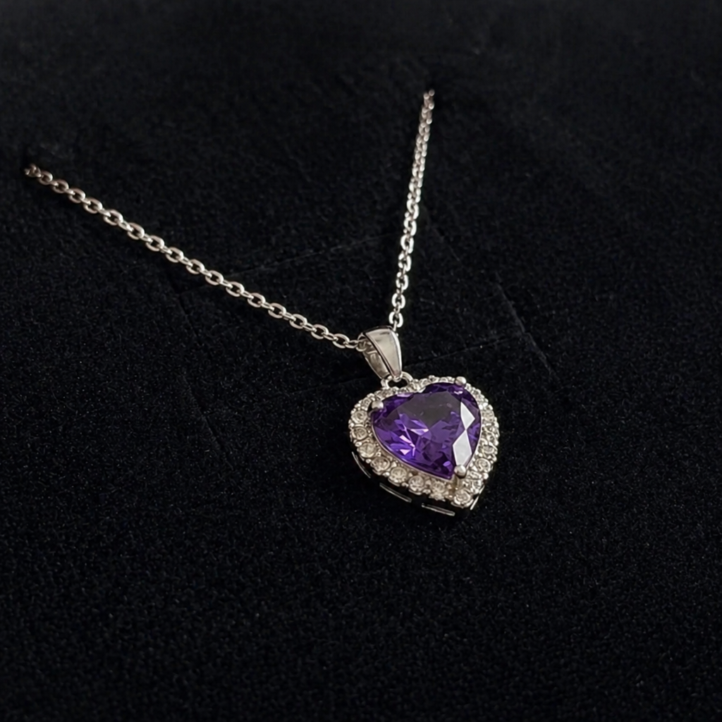 Elegante herzförmige Amethyst-Halskette
