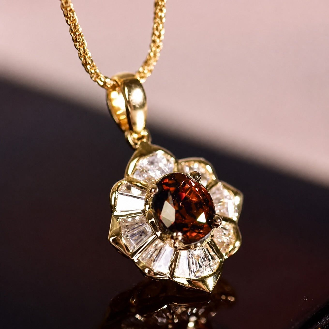 Elegante Rotgold-Halskette