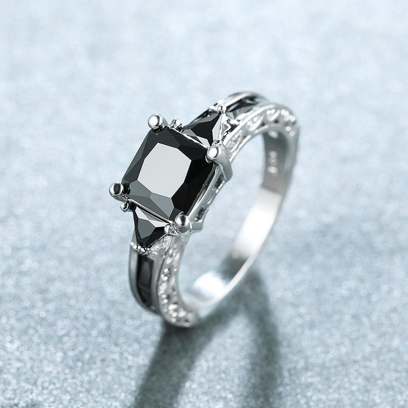 Eleganter synthetischer Zirkon-Ewigkeit-Ring