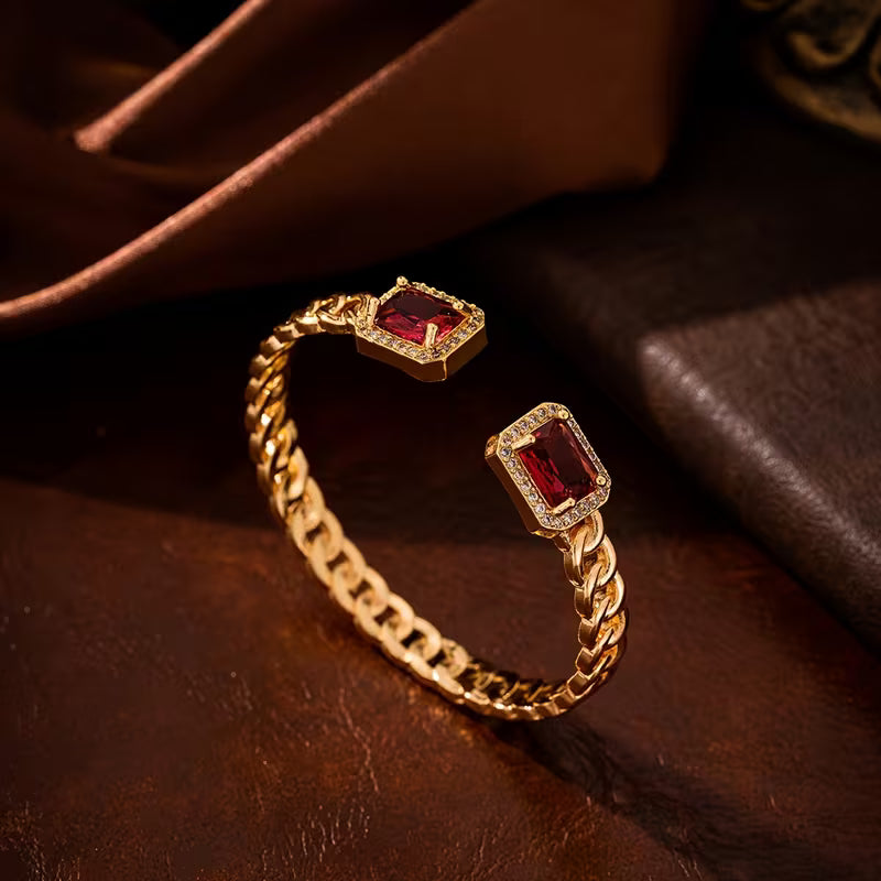 Elegantes Rubin-Gold-Armband