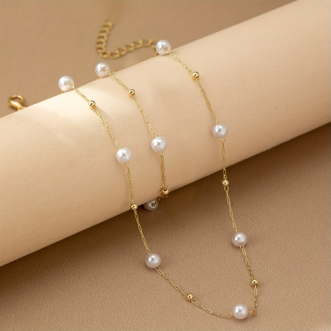 Zierliches Perlenketten-Schmuckset