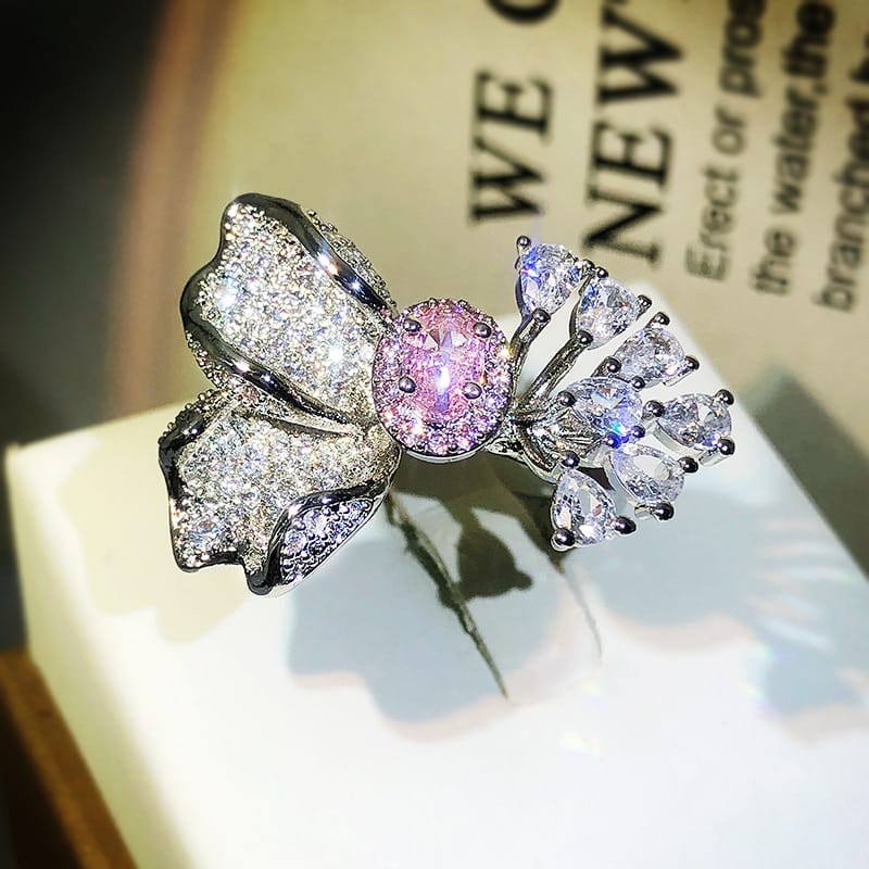 Spritziger Blütenblatt Ring (verstellbar)