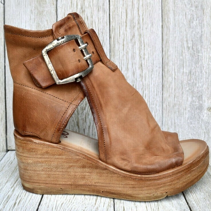 Ariana™ - Bold Buckle Wedge Sandals