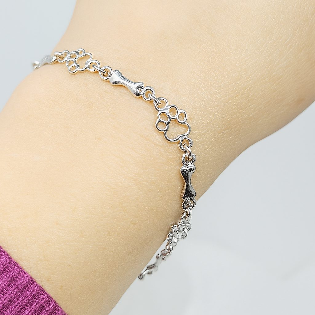 Limitierte Auflage Pure Silber Hundepfote und Knochen Charms Armband