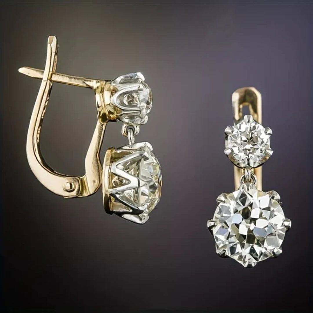 Strahlende Goldene Ohrringe
