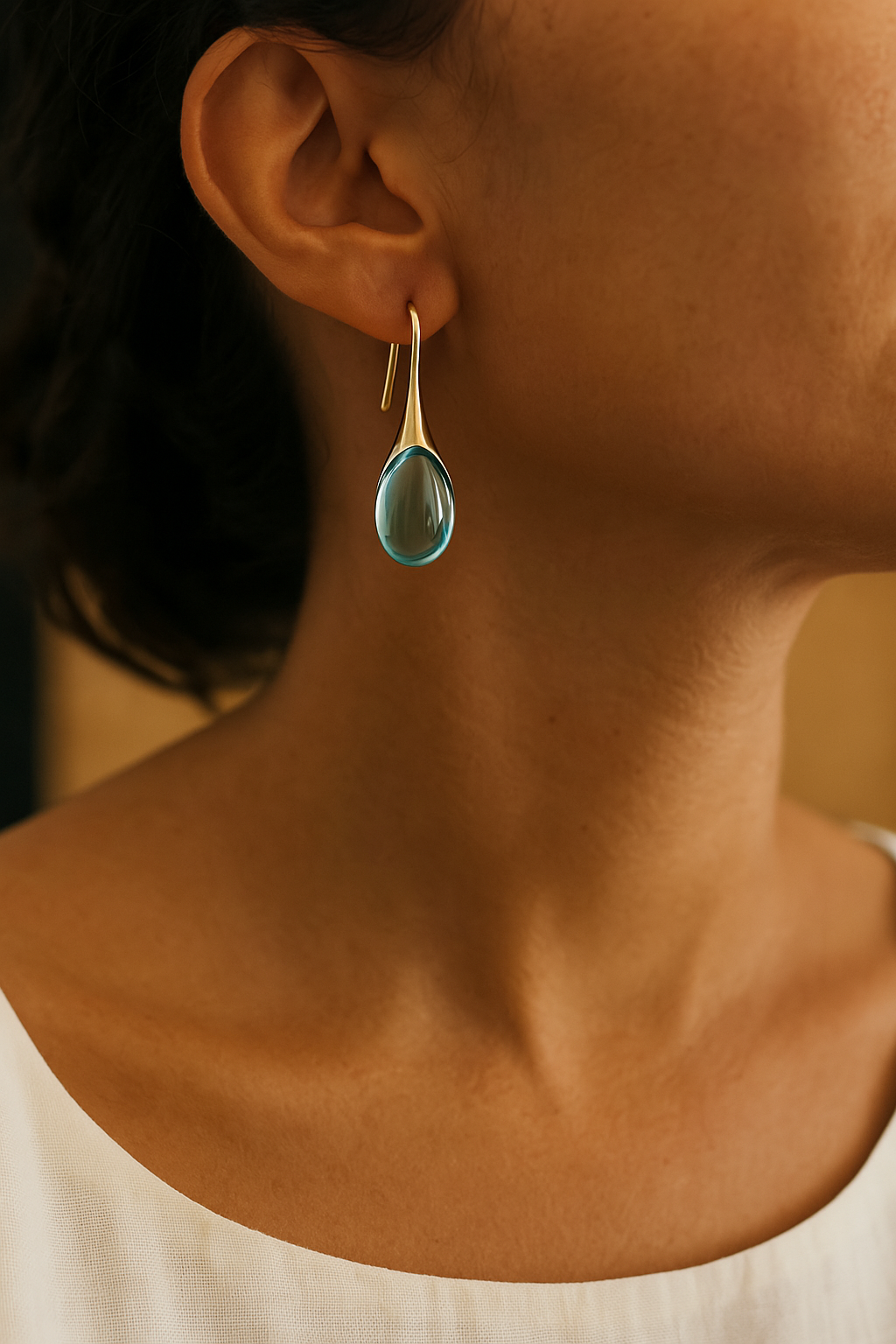 Gold- und Silber-Gem-Ohrringe