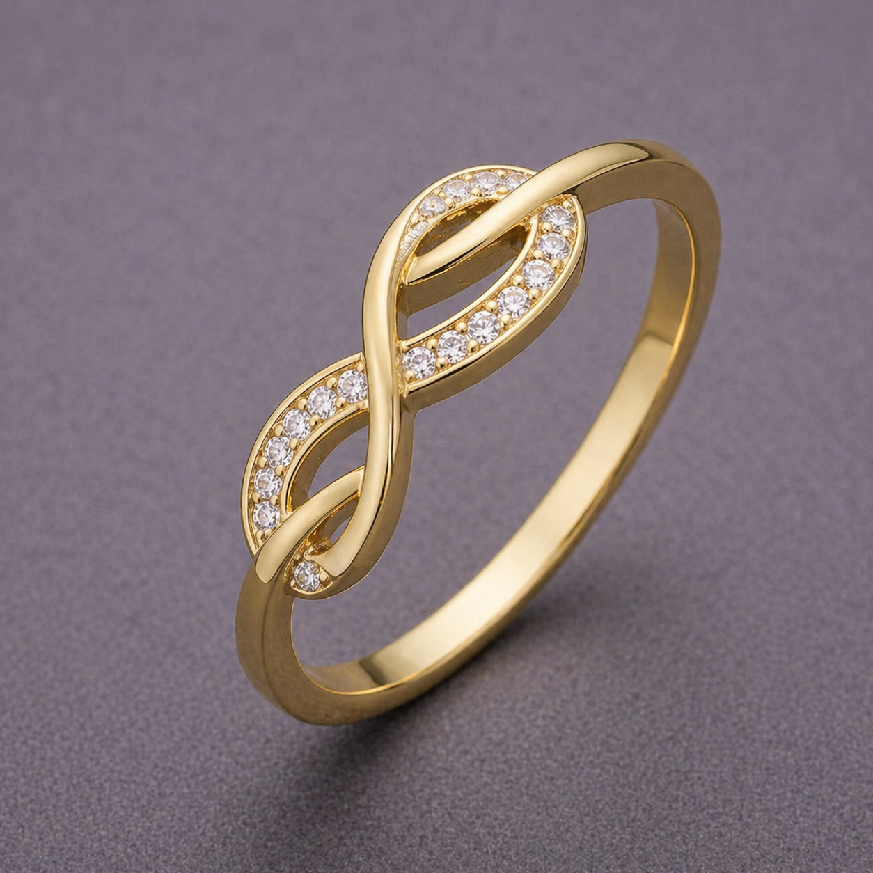 Eleganter Goldketten-Ring