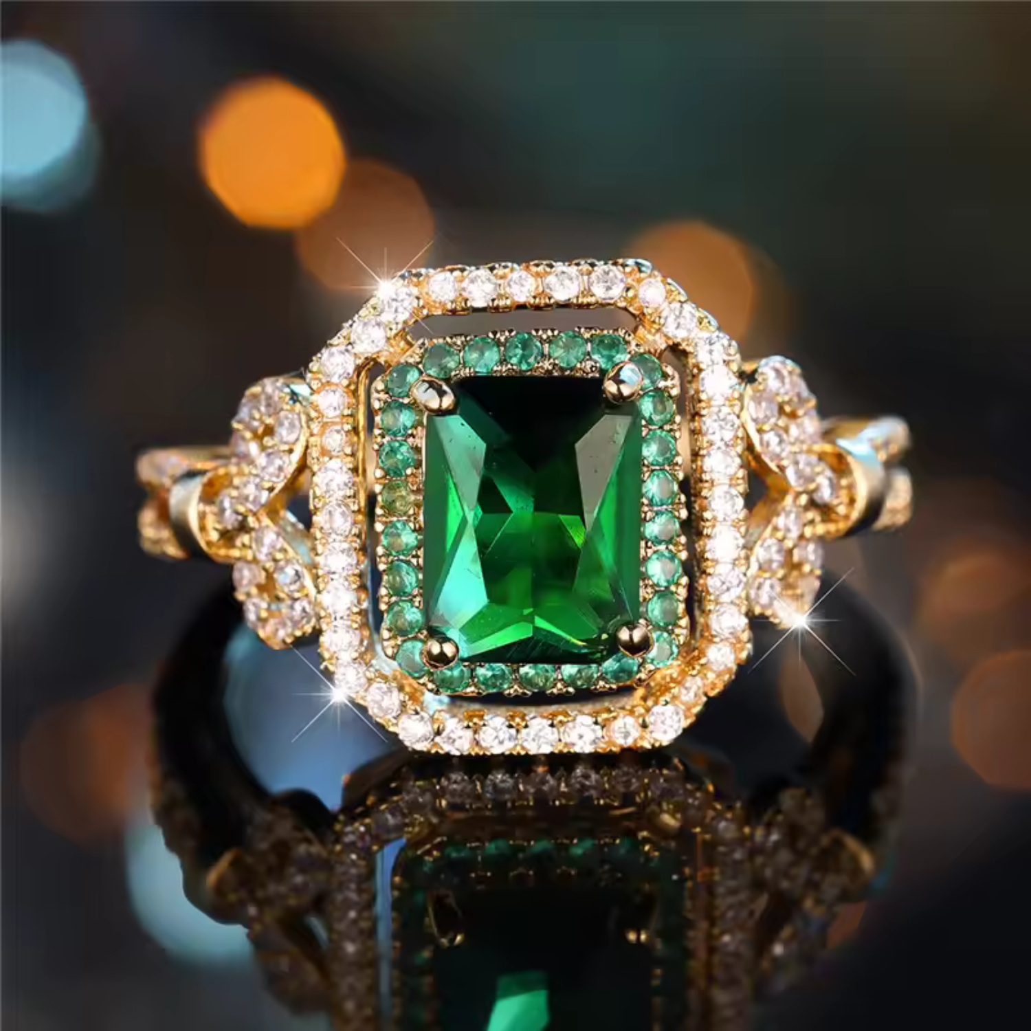 Luxe Smaragd Halo Statement Ring