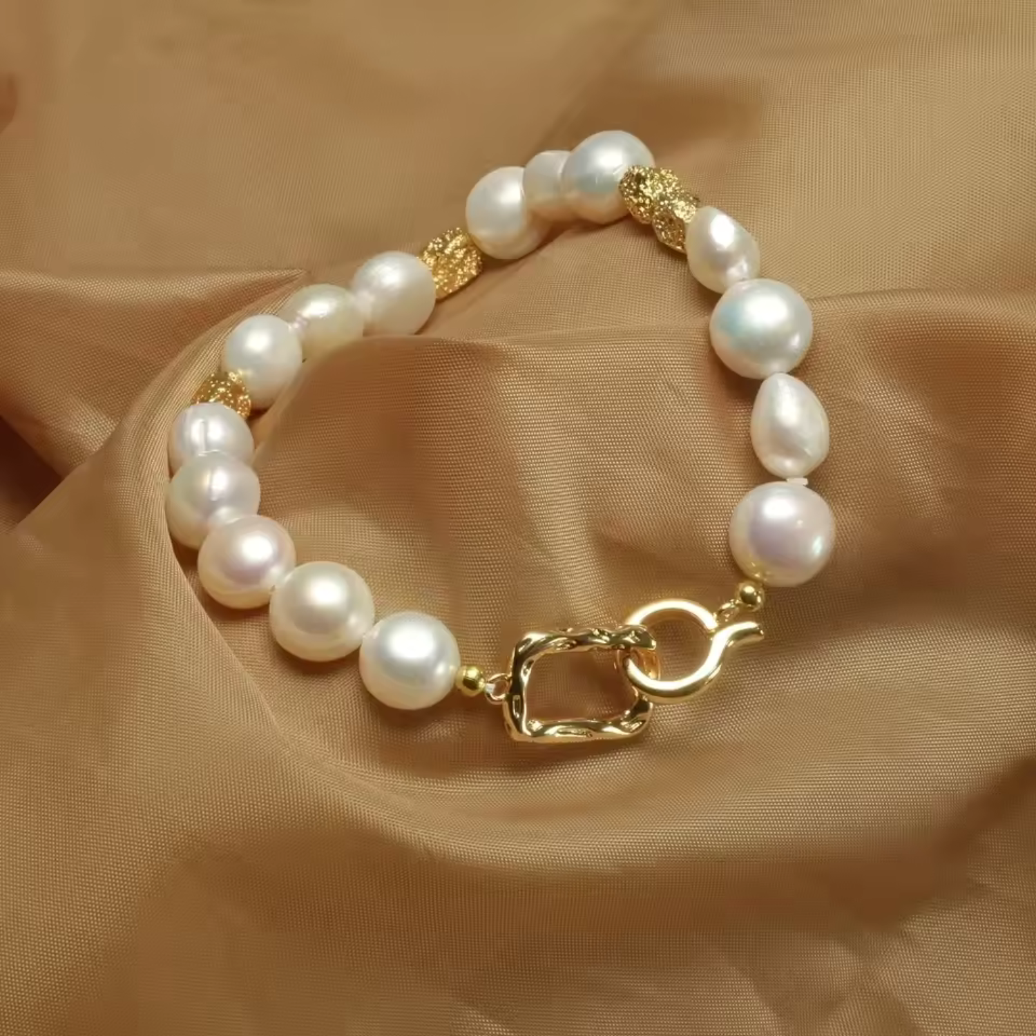Elegantes Barockperlen-Armband