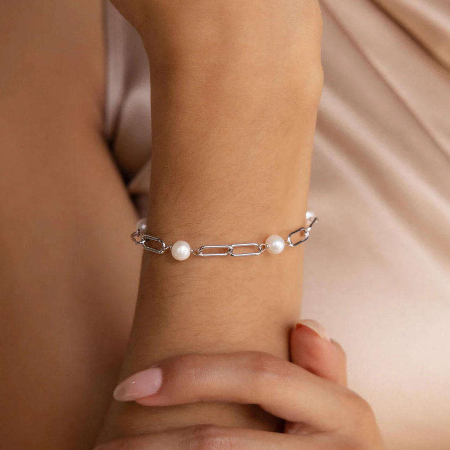 Zeitloses Perlen-Gliederarmband
