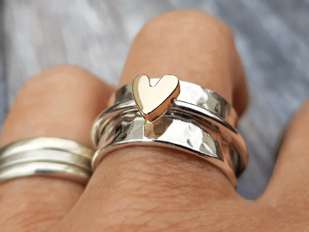 Goldenes Herz Silberring
