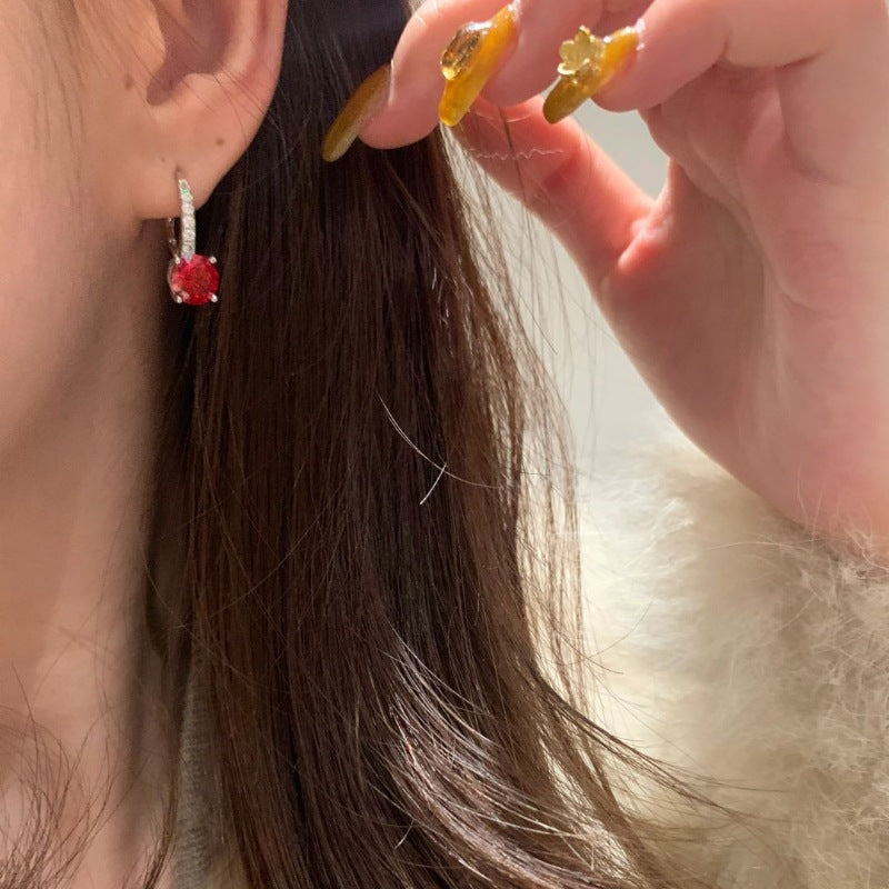 Elegante Ohrringe aus Weißgold