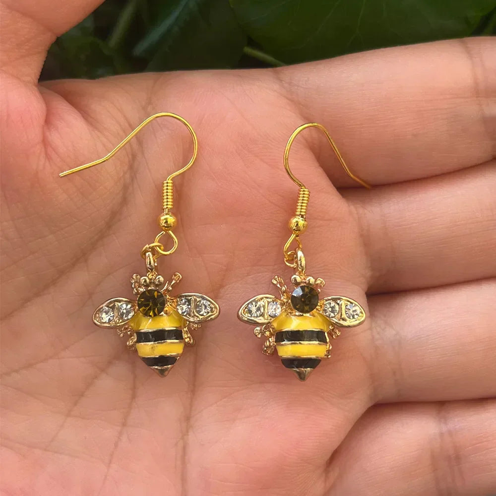 Goldene Bienen- und Honigwaben-Kristallohrringe