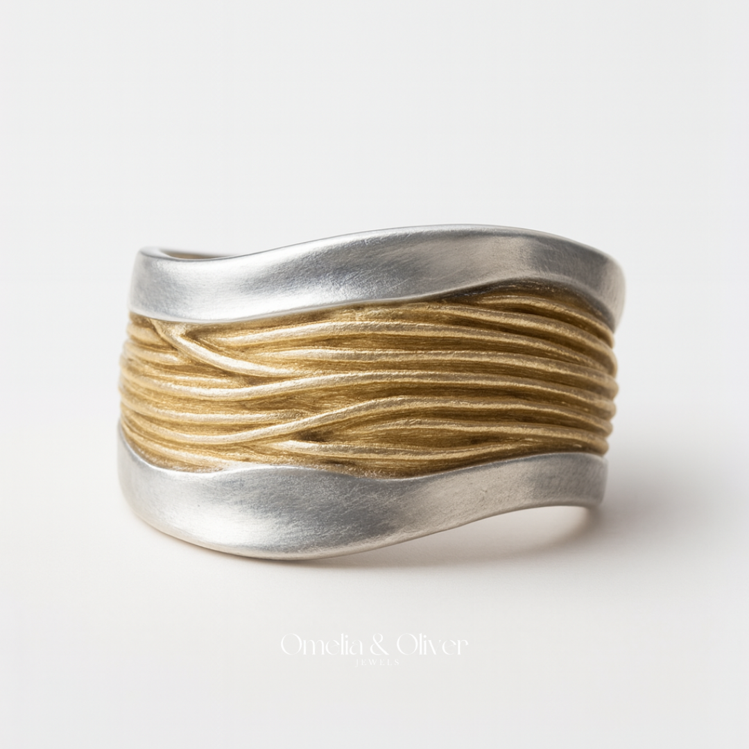 Omelia - The Golden Threads Ring™