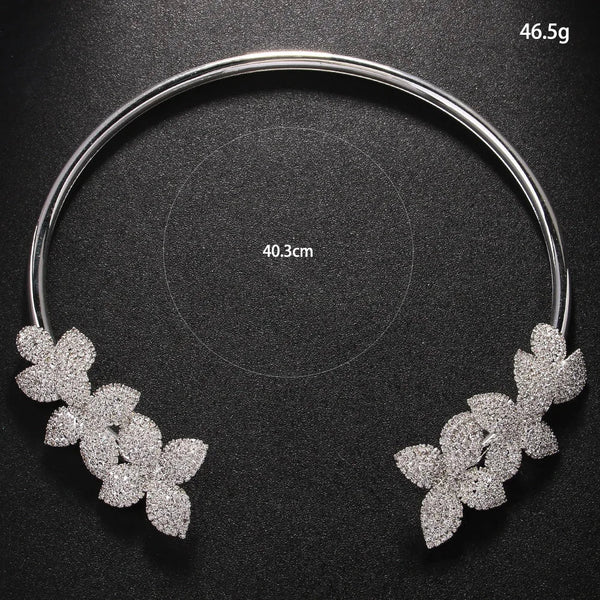 Elegant Flower Crystal Necklace