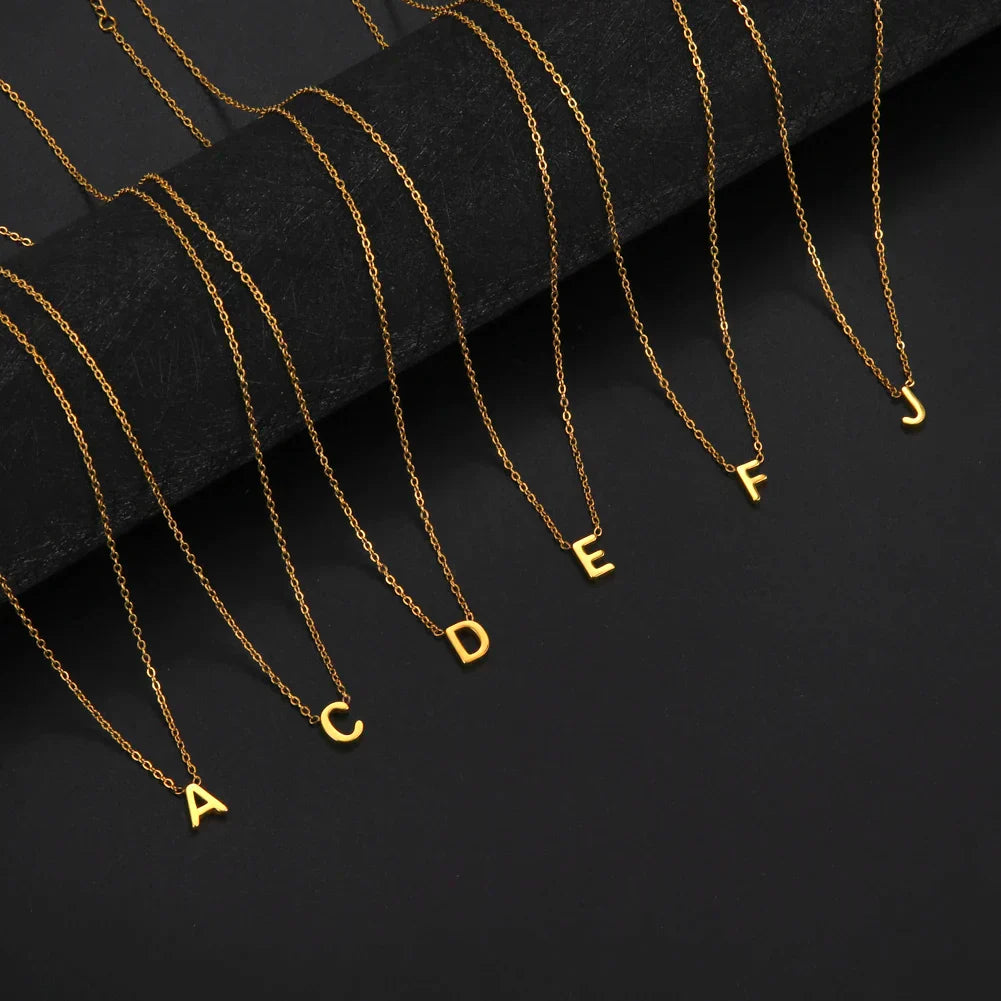 Glänzendes Alphabet-Anhänger-Halskette