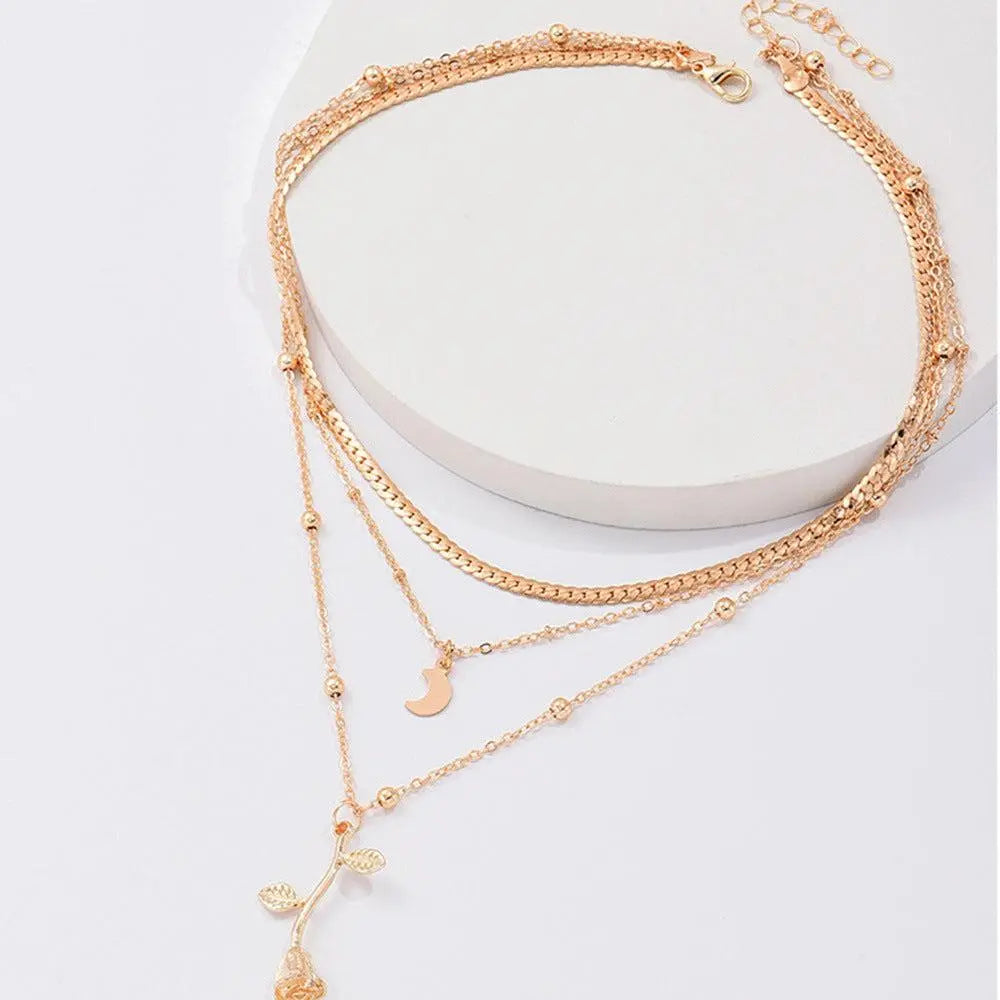 Elegantes Golden Rose Anhänger Halskette Set