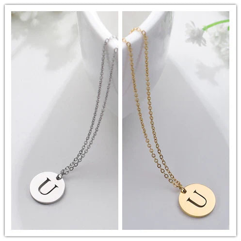 Elegante Goldbuchstaben-Anhänger-Halskette