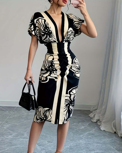 Hodiah™ - Chic Pleated Dress