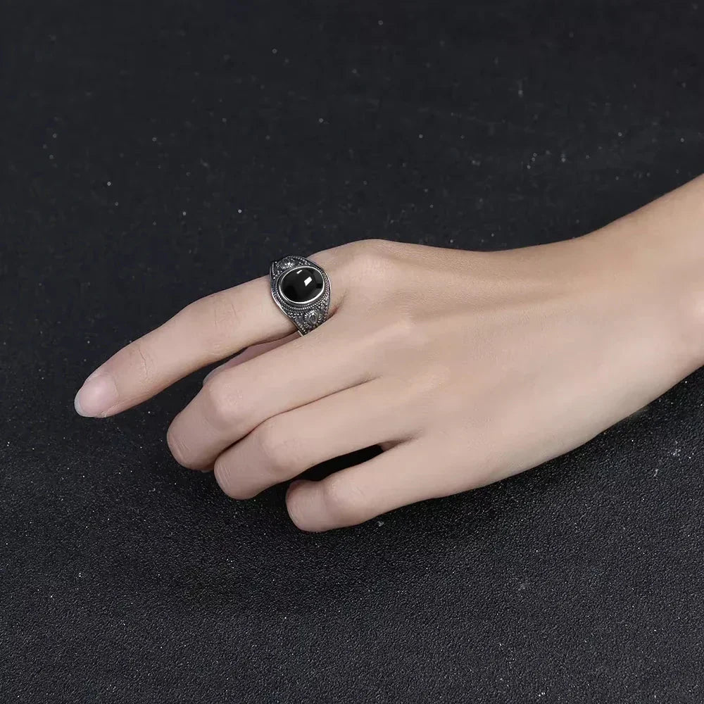 Eleganter schwarzer Onyx-Signet-Ring