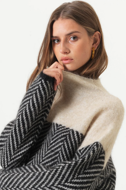 Maeve - Cosy Roll Neck Jumper